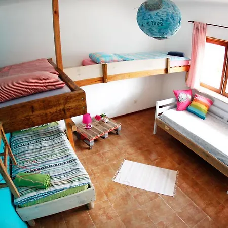 Portuguese Loveboat Albergue *