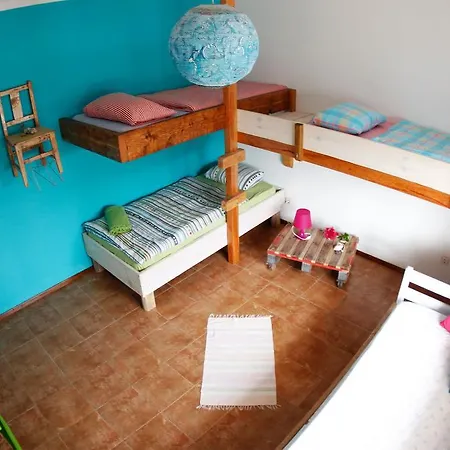 Albergue Portuguese Loveboat