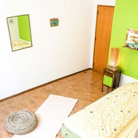 Albergue Portuguese Loveboat Baleal